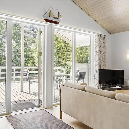 1561-aakirkeby-perikumvej-9 *